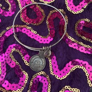 Silver Claddagh Bracelet